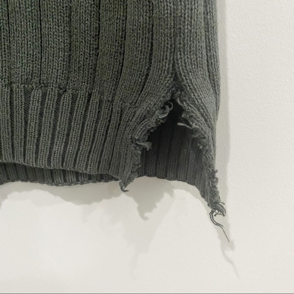 URBAN RENEWAL Vintage Ribbed Sweater Vest - Picture 3 of 9